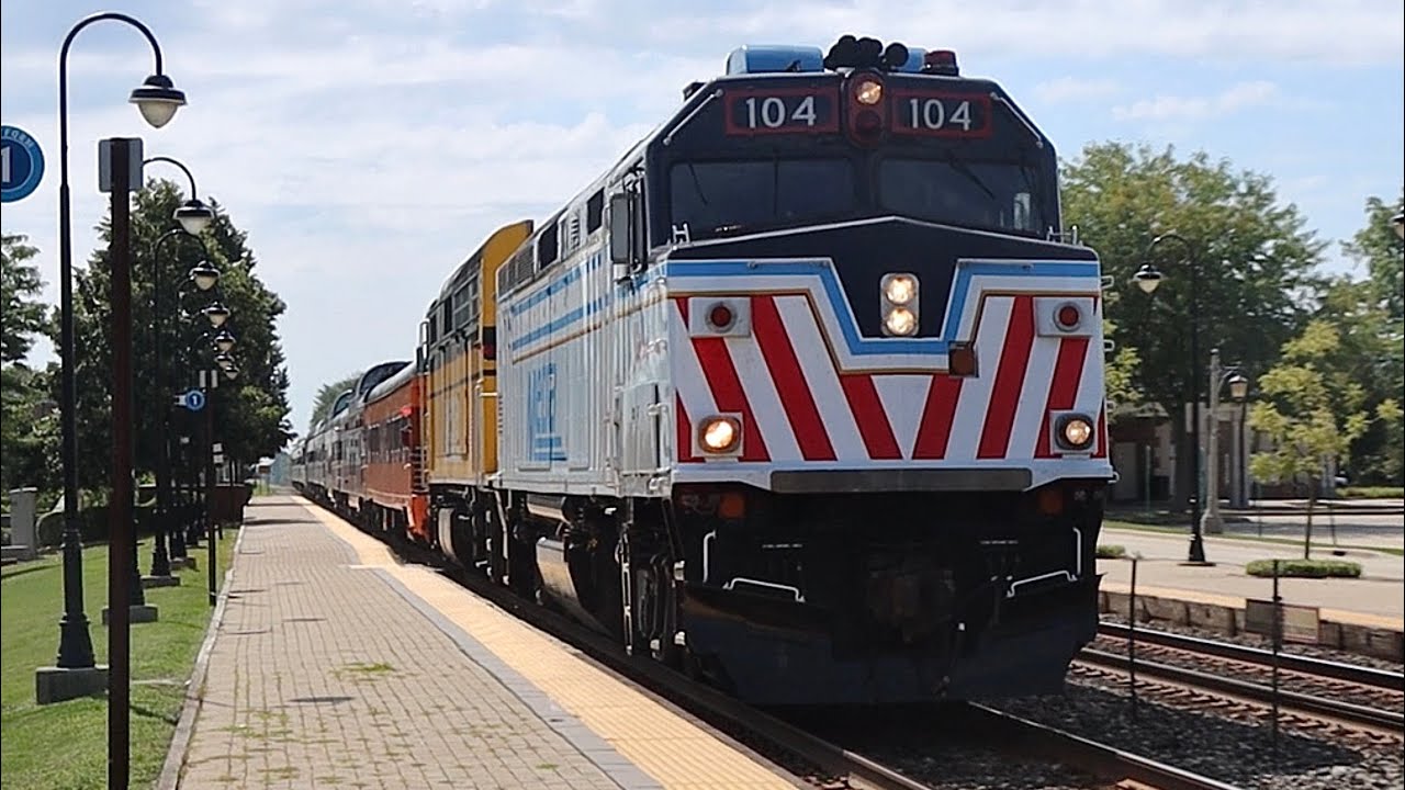 Metra 90 and 104 hauls AAPRCO special train at lake forest and Morton grove Illinois