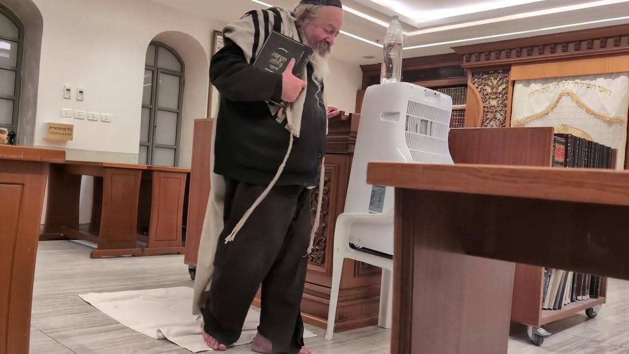 ראש חודש ניסן - יום שנטל עשר עטרות | המקובל האלוקי הרב יעקב עדס שליט