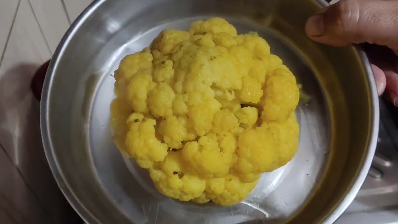 फूल गोभी का बहुत ही टेस्टी भर्ता एसे बनायेंगे तो लोग पूछेंगे कैसे बनाया 😯#food #spoonful #