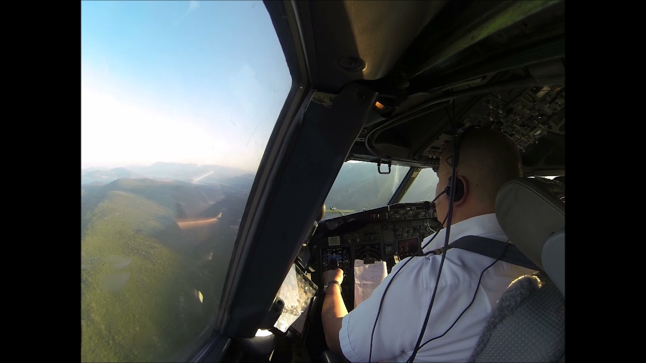 TIVAT-difficult approach! -BOEING737- ТИВАТ-непростой заход!