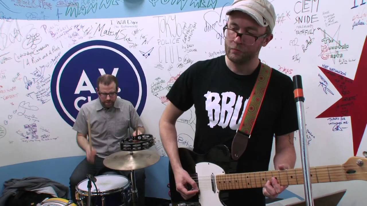 Сайт The Hood Internet освещает деятельность группы The Pretenders.