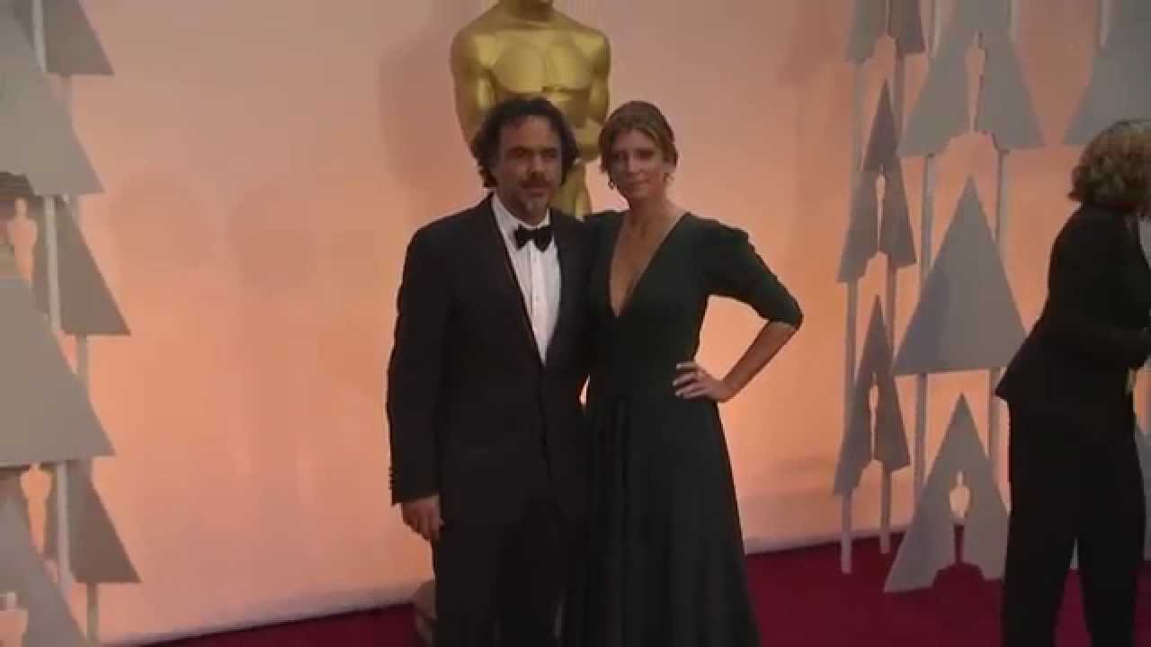 Oscar: Alejandro Gonz&aacute;lez I&ntilde;&aacute;rritu Red Carpet Fashion (2015) | ScreenSlam