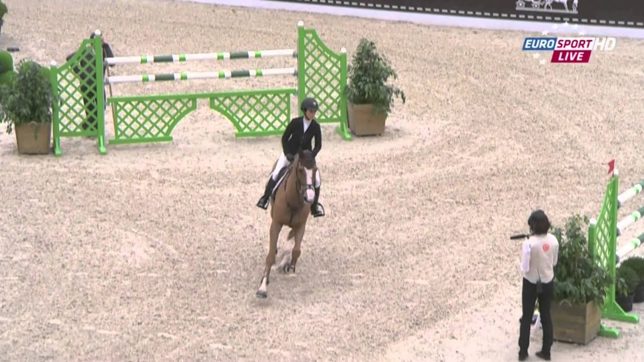 Janika Sprunger - Palloubet d'Halong - 1m60 Le Saut Hermès in Paris 2013