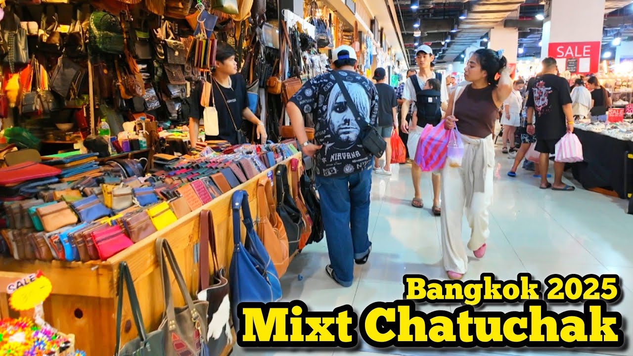 Mixt Chatuchak Nice Shopping Mall in Bangkok adjacent to Chatuchak มิกซ์ จตุจักร​​​​​​​ ​ 19/07/25