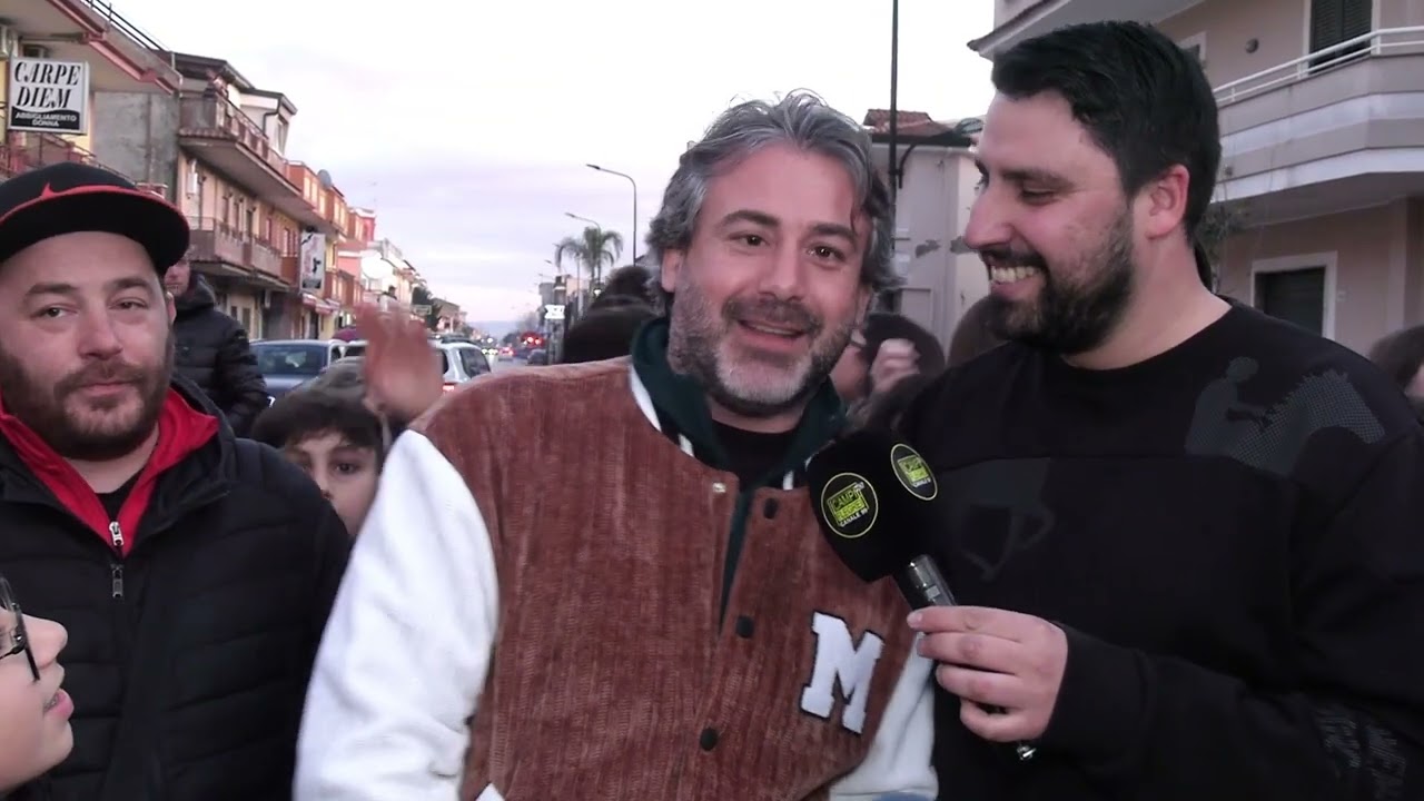 Gonfaloni a Villa Literno: si avvicina il Carnevale 2026