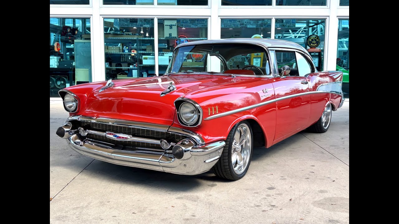Chevrolet Bel Air Base 1957 года выпуска.