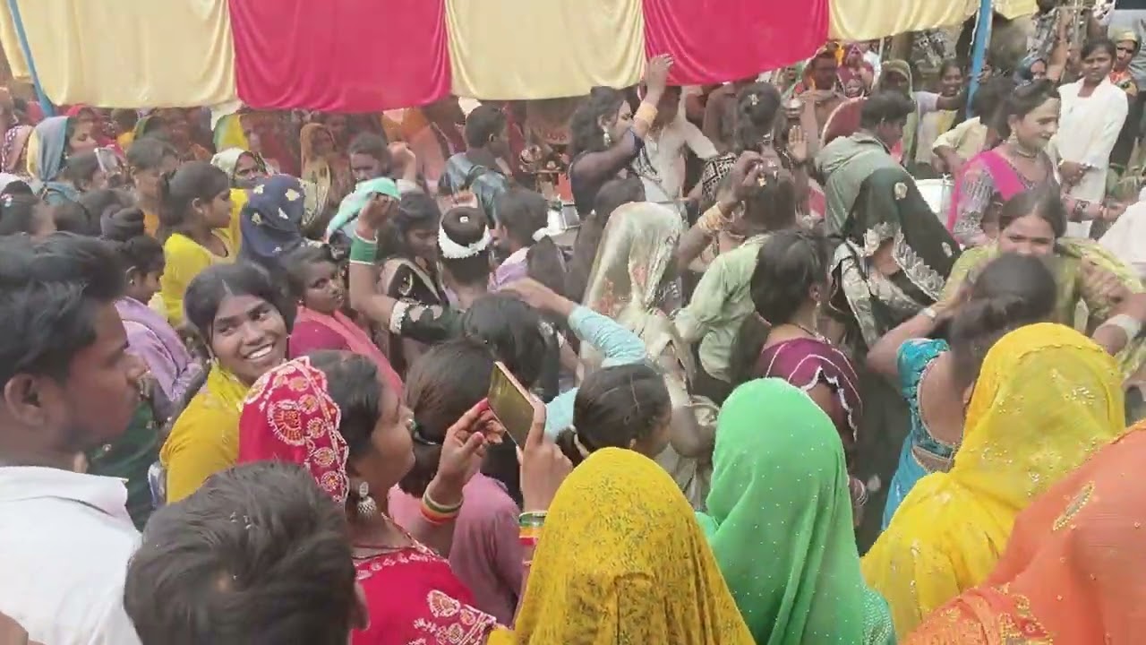 बैंड बाजा म्यूजिक डांस वीडियो 