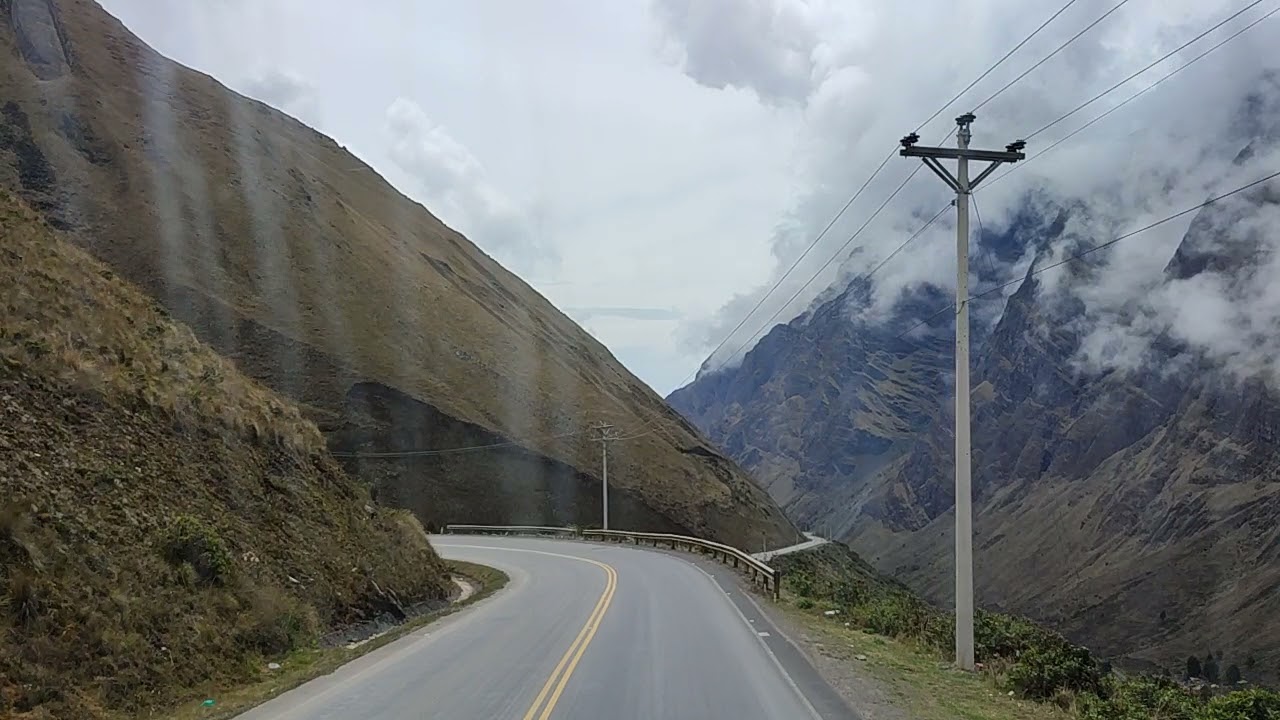 carretera a Yungas La Paz Bolivia|| pasando la cumbre