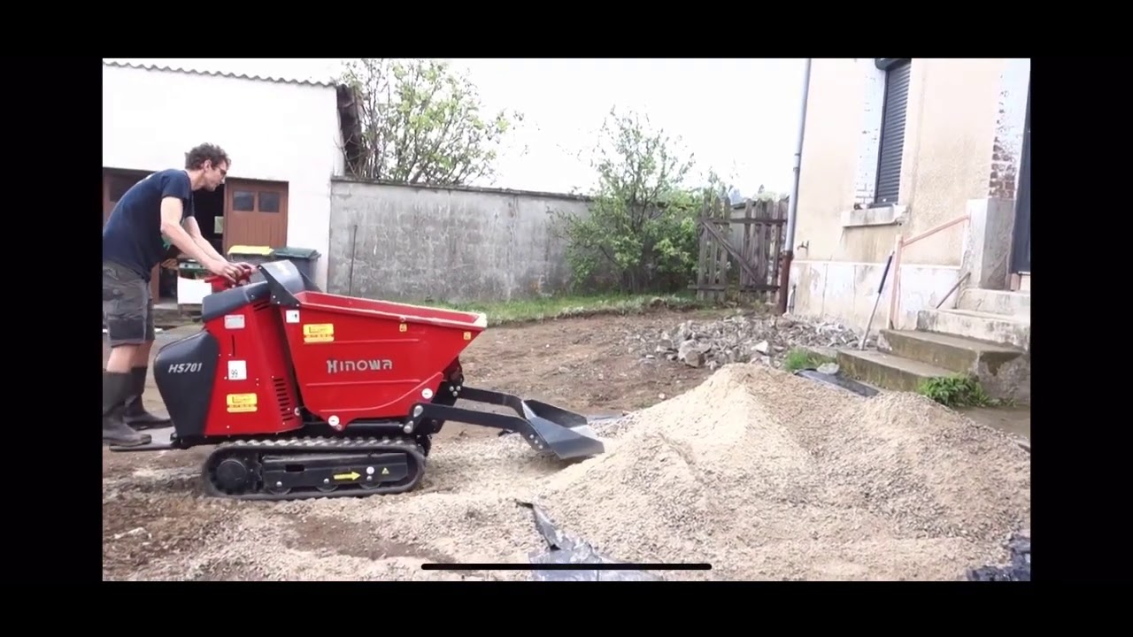 Locamat 42: Location Brouette &agrave; chenille loire 42 dumper 700kg hinowa hs 701