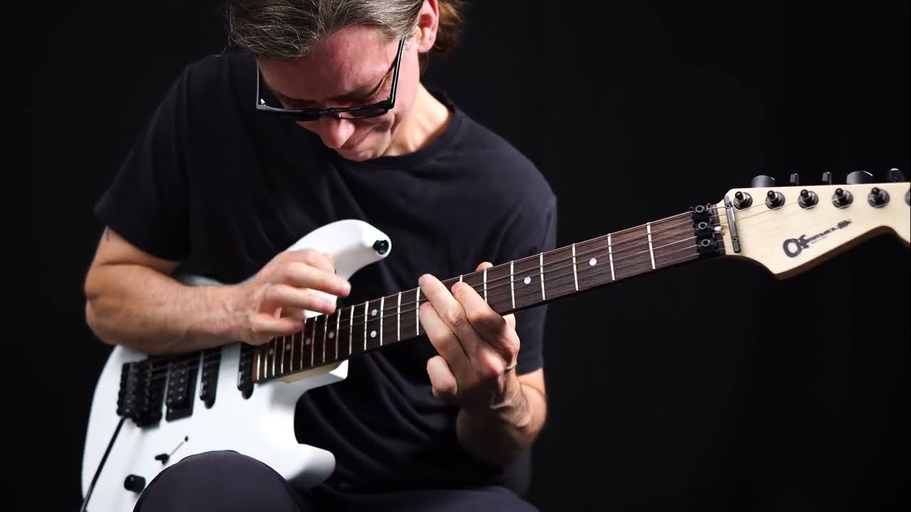 80's Melodic Guitar Solo - Charvel USA San Dimas
