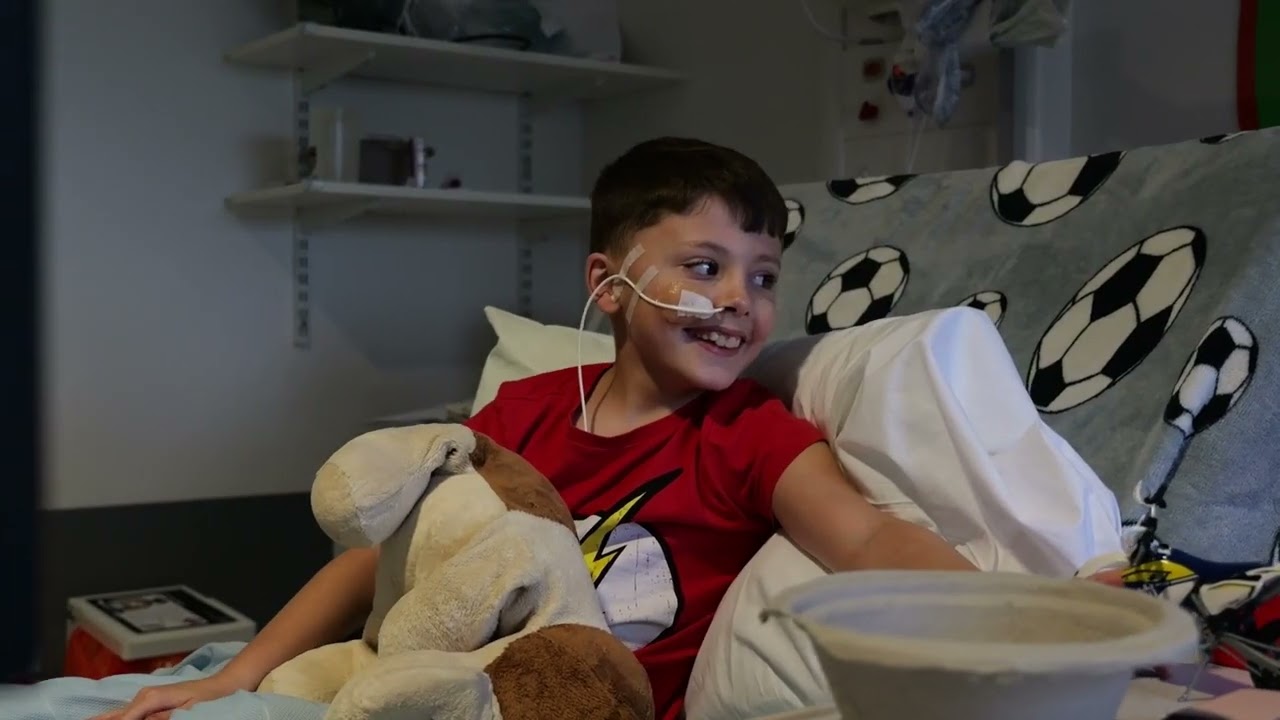 Stags visit children at King’s Mill Hospital