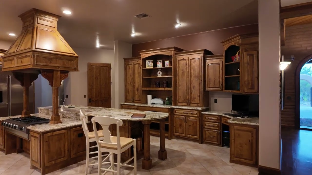 8903 N ARROYA GRANDE DR, Phoenix, AZ 85028