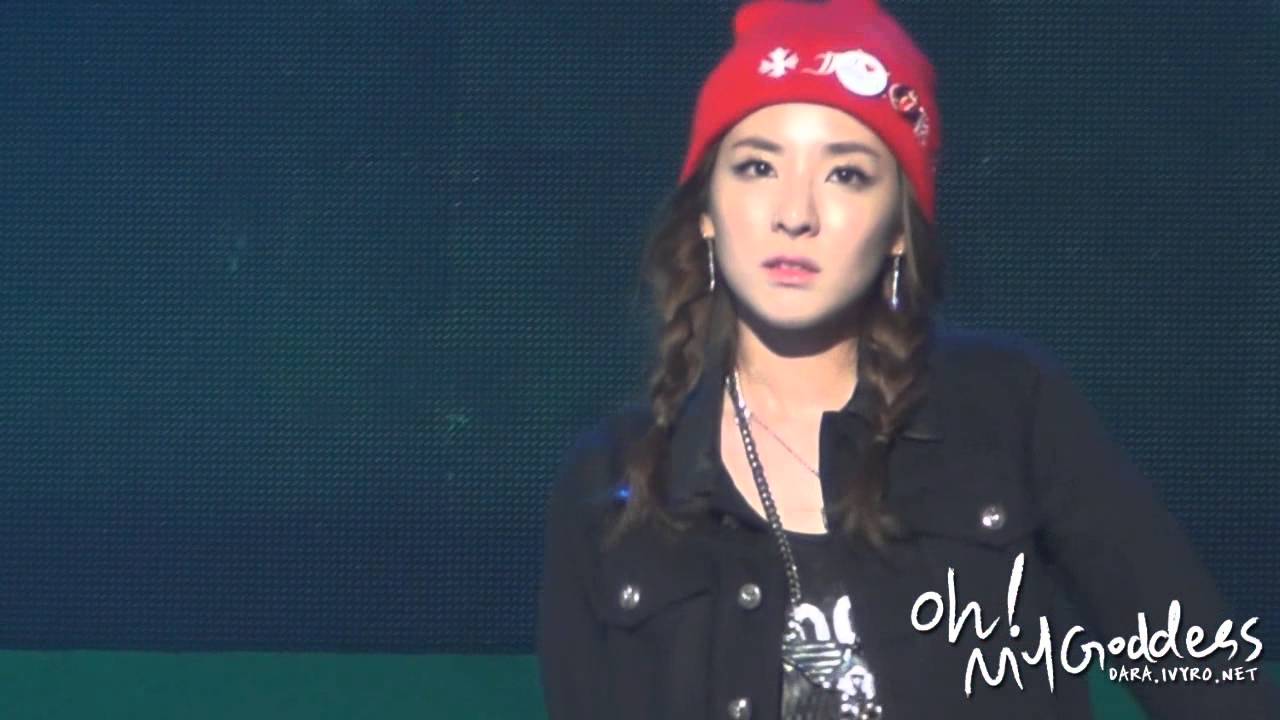 [FANCAM] 130307 Love Sharing Concert - I AM THE BEST (DARA ver)