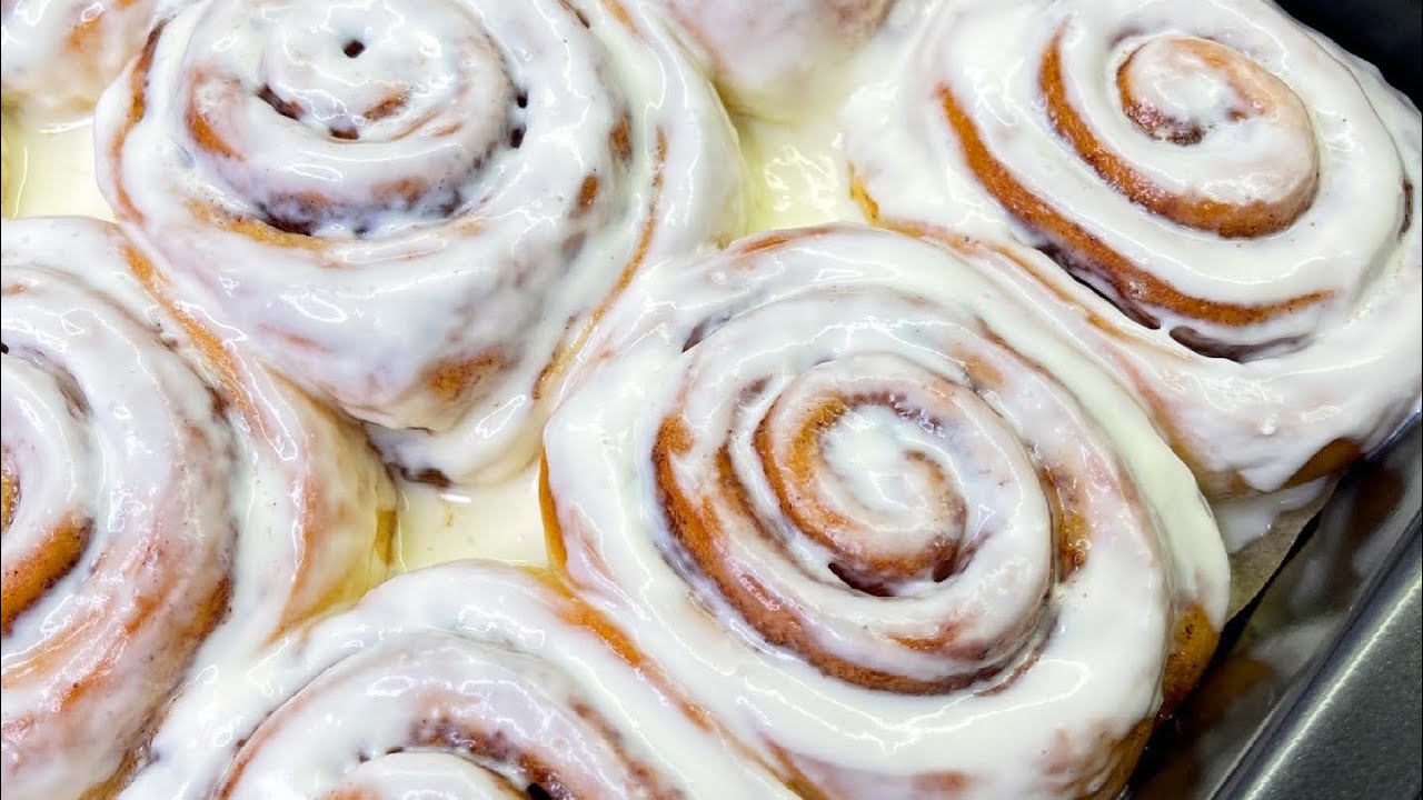 Lezzetiyle d&uuml;nyanı feth eden meşhur BULKA resepti Cinnamon Rolls. Pambıq kimi yumşaq asan bulka!
