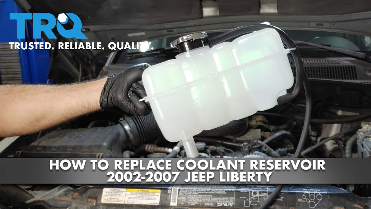Как заменить бачок охлаждающей жидкости на Jeep Liberty 2002–2007 годов выпуска