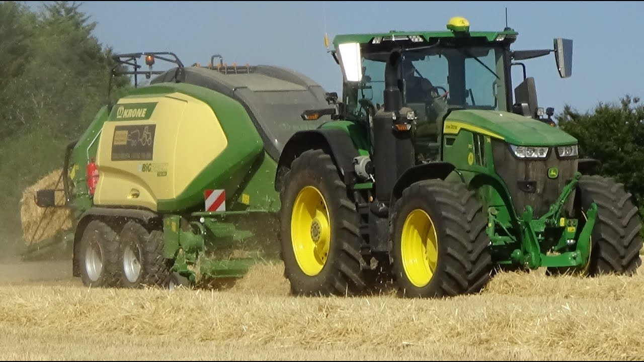 Harvest 2022 - Baling Straw with John Deere 7R 330 & Krone BiGPack
