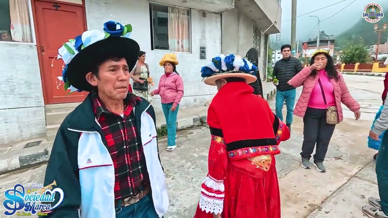BANDA LA GRAN SOCIEDAD MARCA/ HUAYNO FLOR DE LLIMA LLIMA/YUNZA EN HONOR 