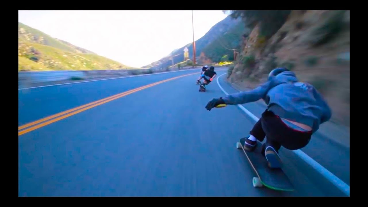 Downhill longboarding on crazy speed by AeraTrucks!