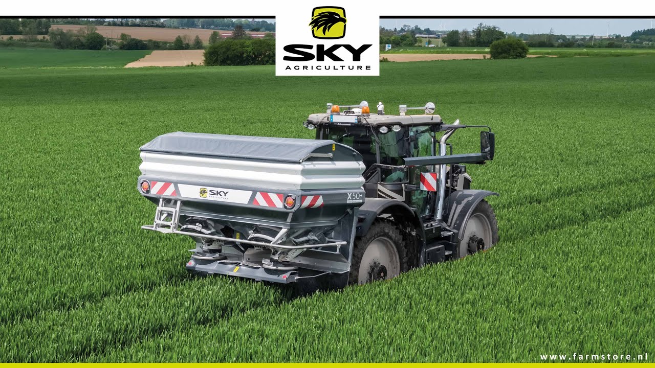 SKY Agriculture  kunstmeststrooie X50 + JCB