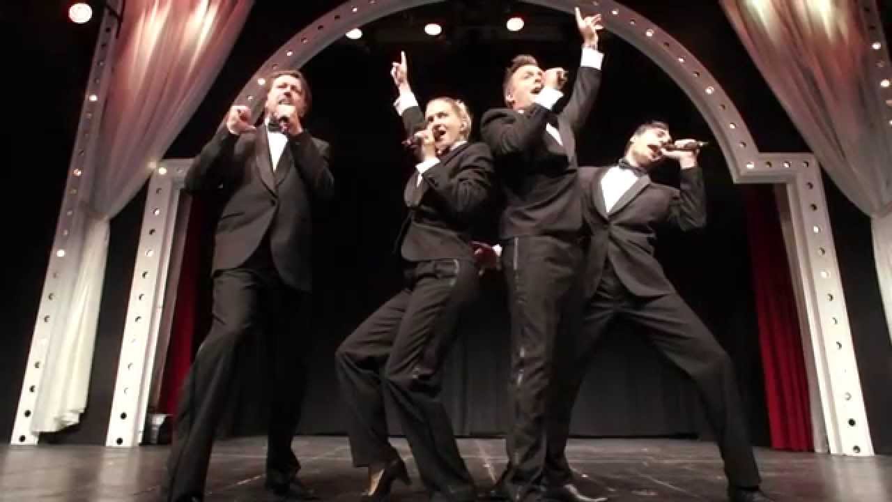 James Bond tema p&aring; Pejseg&aring;rdens revy 2015