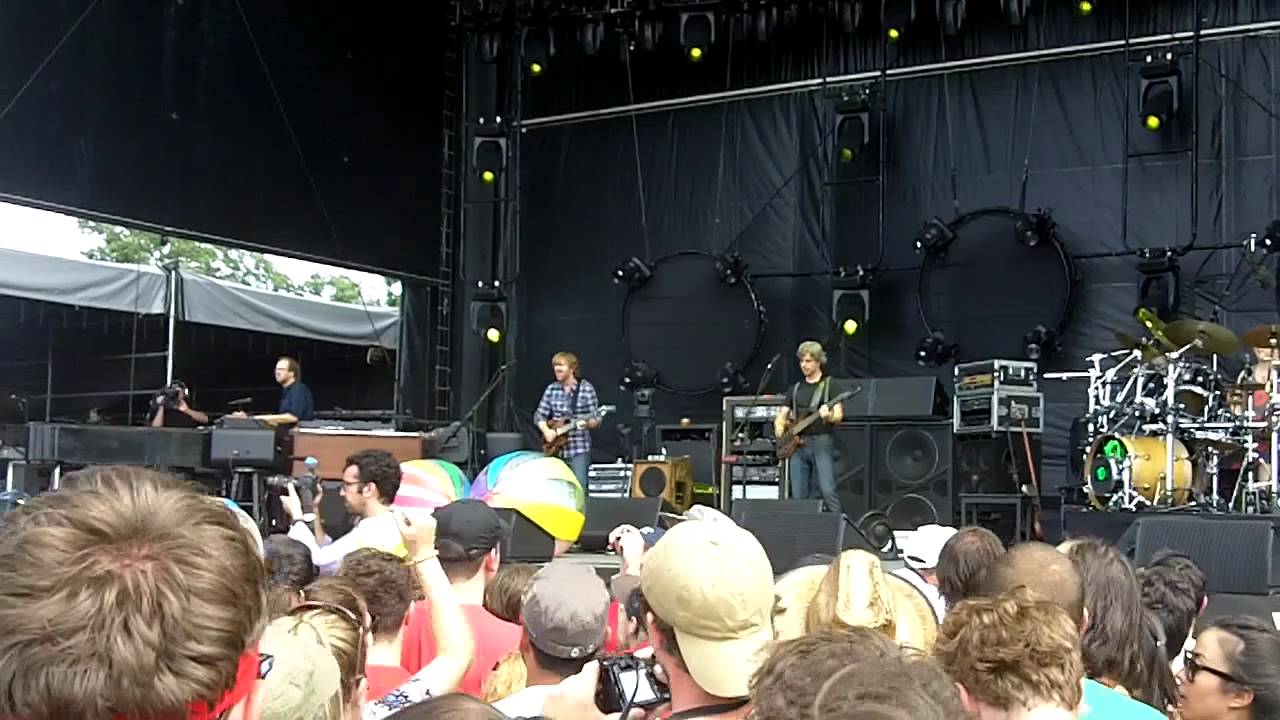 Phish ' Tube ' Beachball War Superball IX 07.02.2011 Festival 9 July 2011 Watkins Glen NY