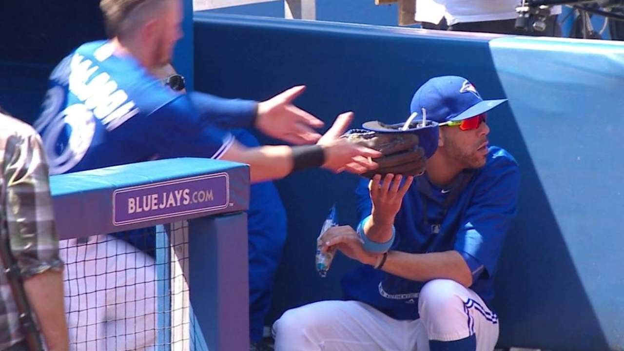 OAK@TOR: Blue Jays pitchers help defense take field