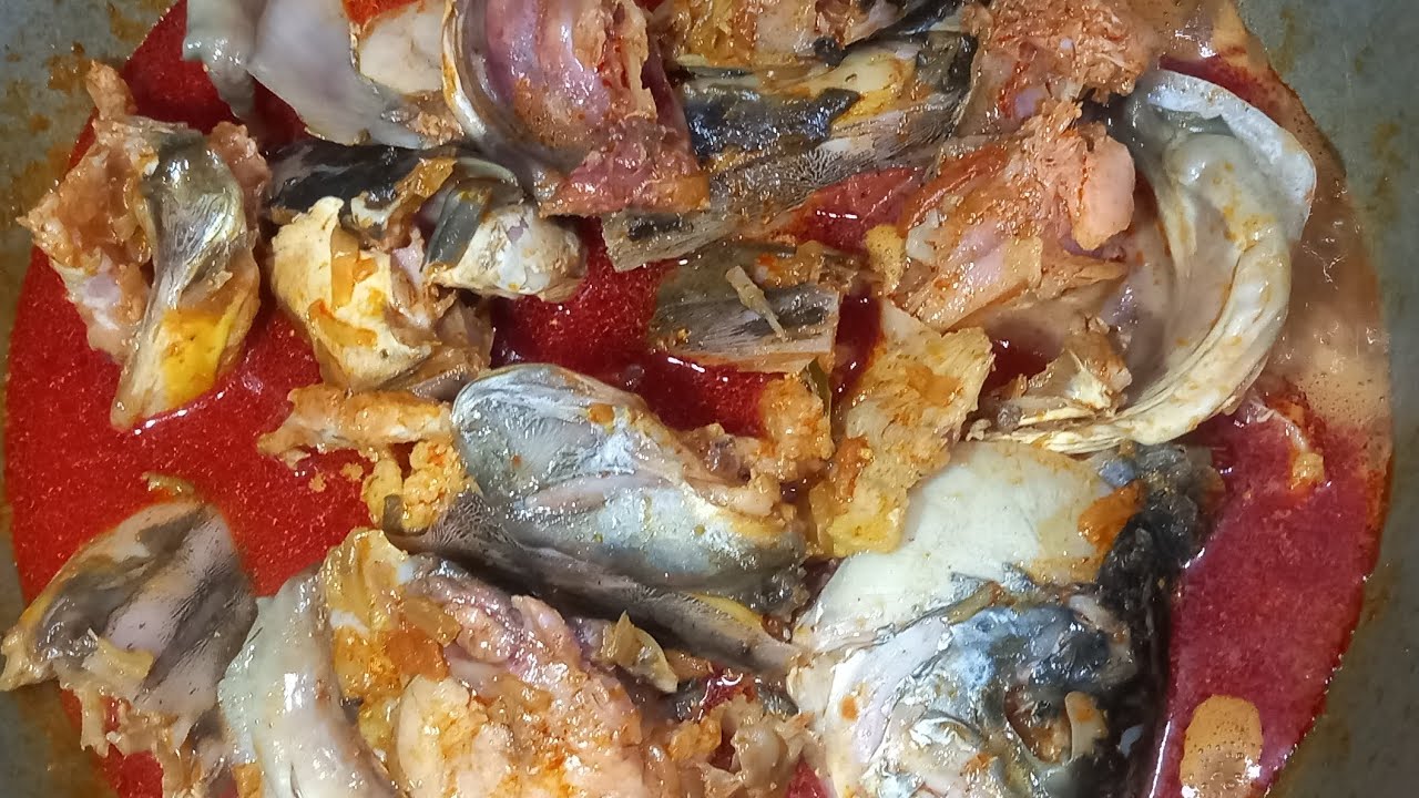 Rahu Machli Ka Saar Mudi Recipe – Ek Baar Khaoge Baar Baar Kahoge