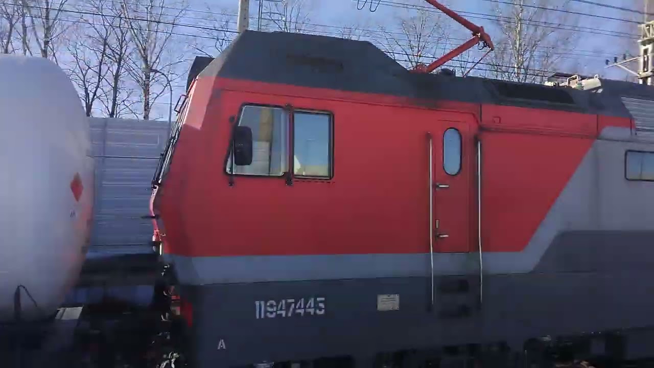 Встреча перегонки 2тэ116у-0188 под 2тэ25км-0756 с 2эс6 - 1818 в Керстово с @germanrzd-2013 