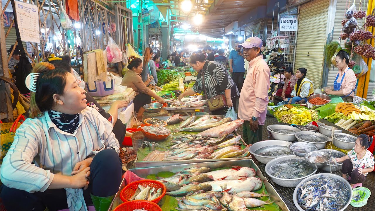 Amazing Food Tour Around Central Market & Boeng Trabek - Prawn, Chicken, Fish, & more