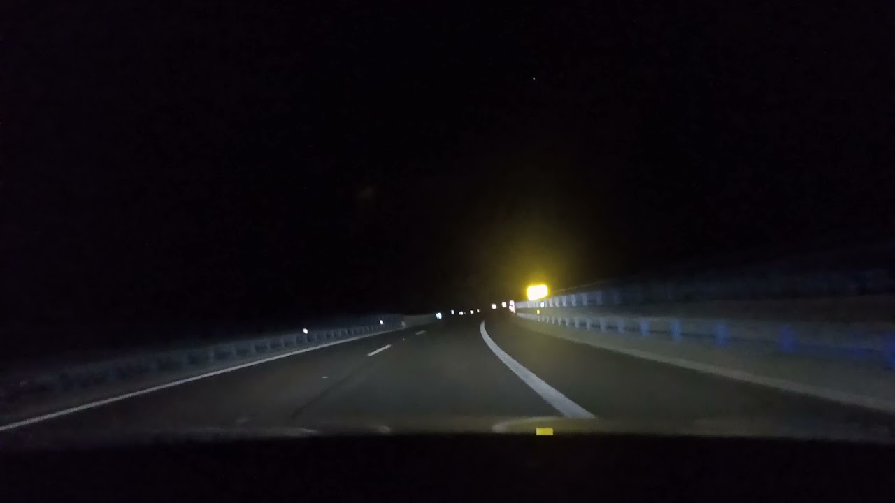 Mazda CX-30 Adaptive LED Headlights (ALH) with shadowing function in real traffic on highway