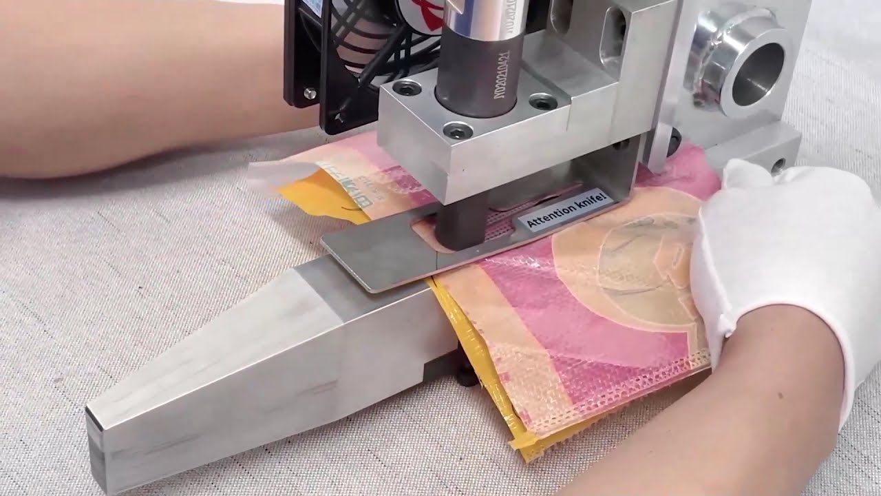 LOOKING HERE !!!!New Arrival Ultrasonic welding machine and cutting system machine for plastic bags