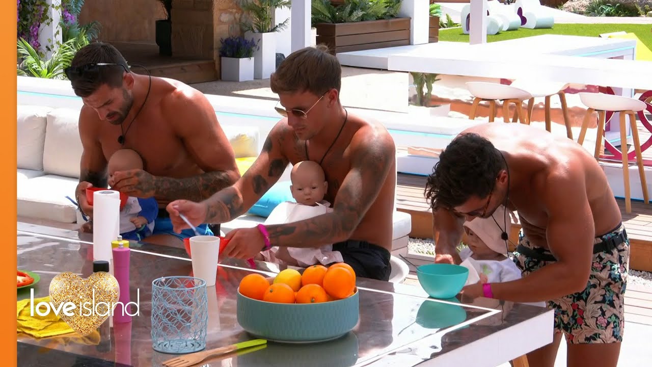 The boys open daddy day care | Love Island 2022