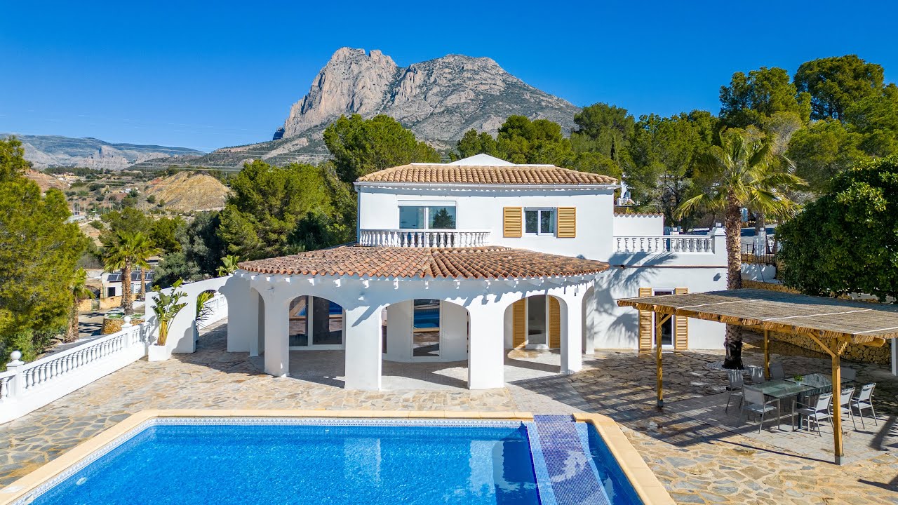 Secluded Renovated Spanish Vila in Finestrat Spain
