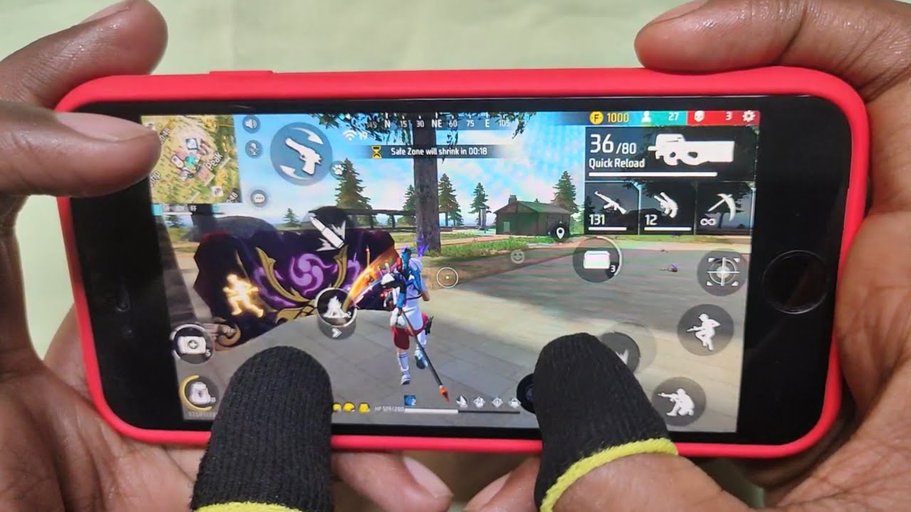 Solo Vs Squad Free Fire Full Gameplay - iPhone SE #1