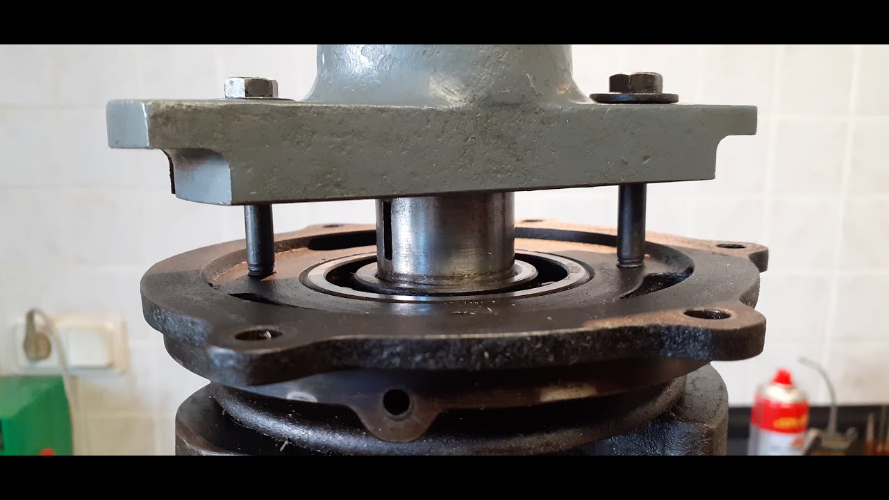 Zerlegung Industriemotor BMW 403 Teil 3