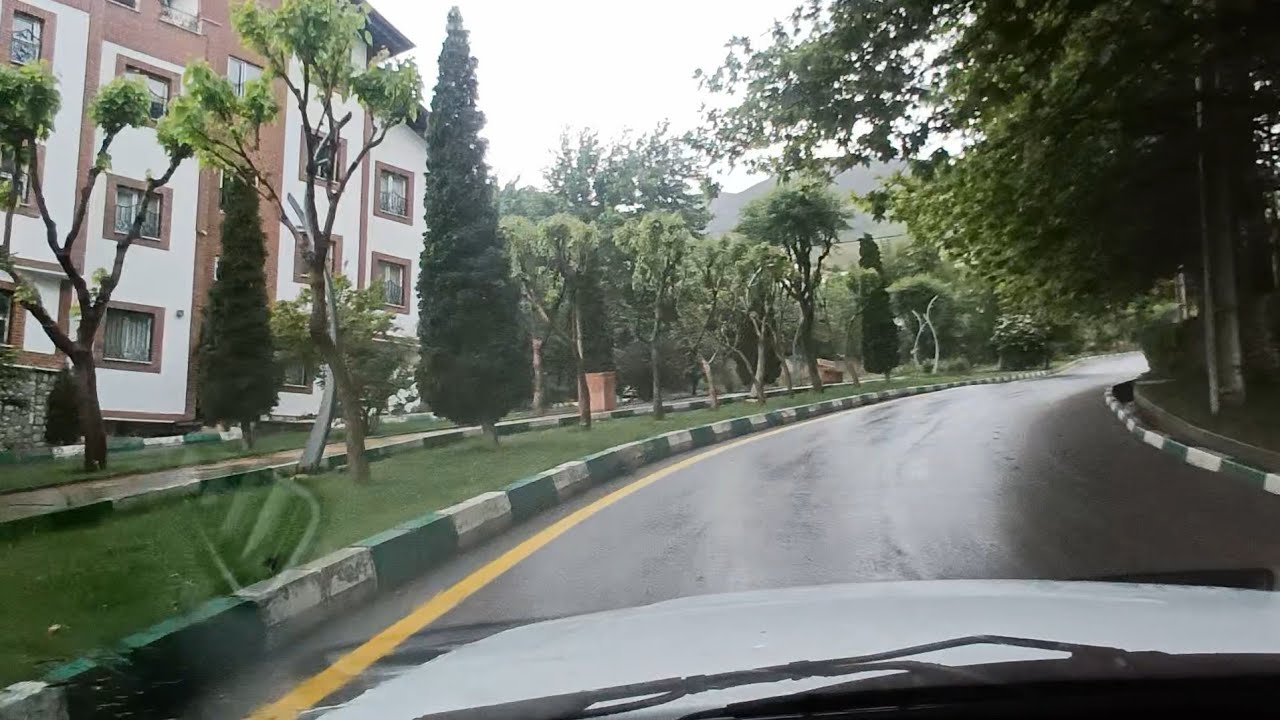 ویلای جناب آقای شهاب حسینی بازیگر توانا در خیابان زیبای  bastihils در شهر توریستی لواسان