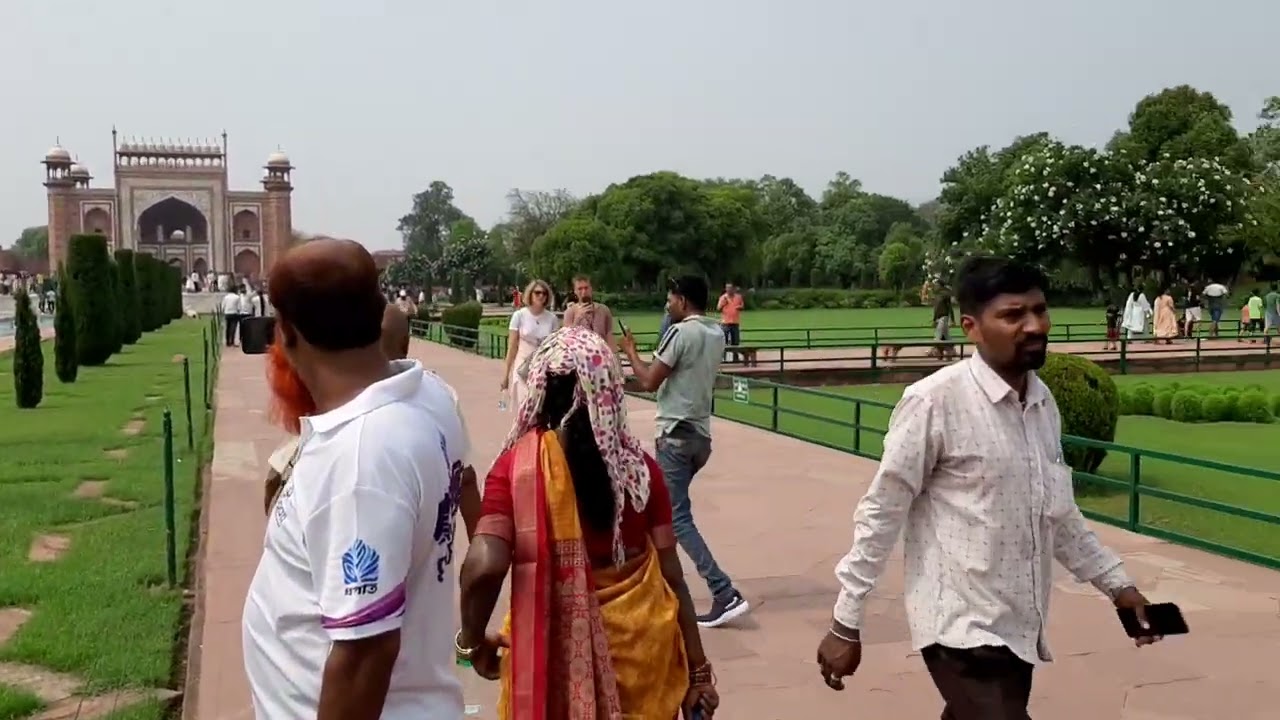 মুঘল সম্রাট শাহজাহানের ভালোবাসার অমর কীর্তি 