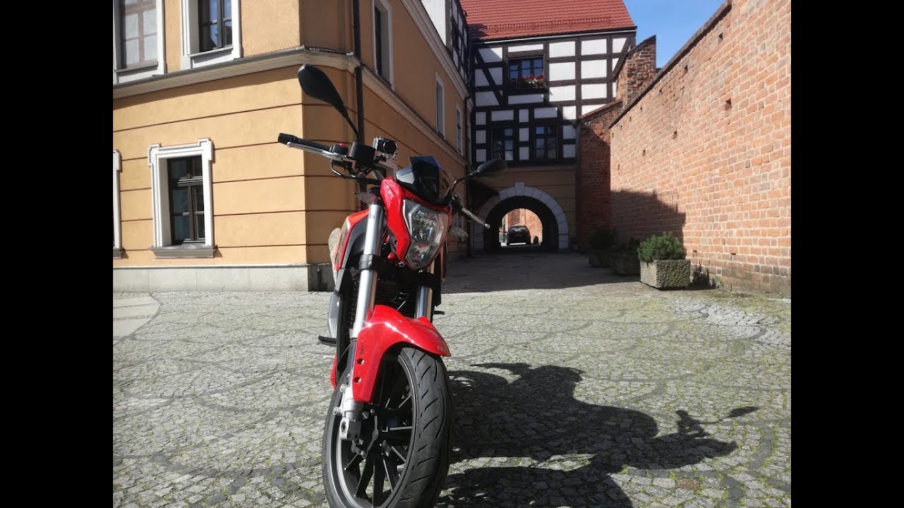 [HD] Test i prezentacja Benelli BN251 (TNT25) 700km