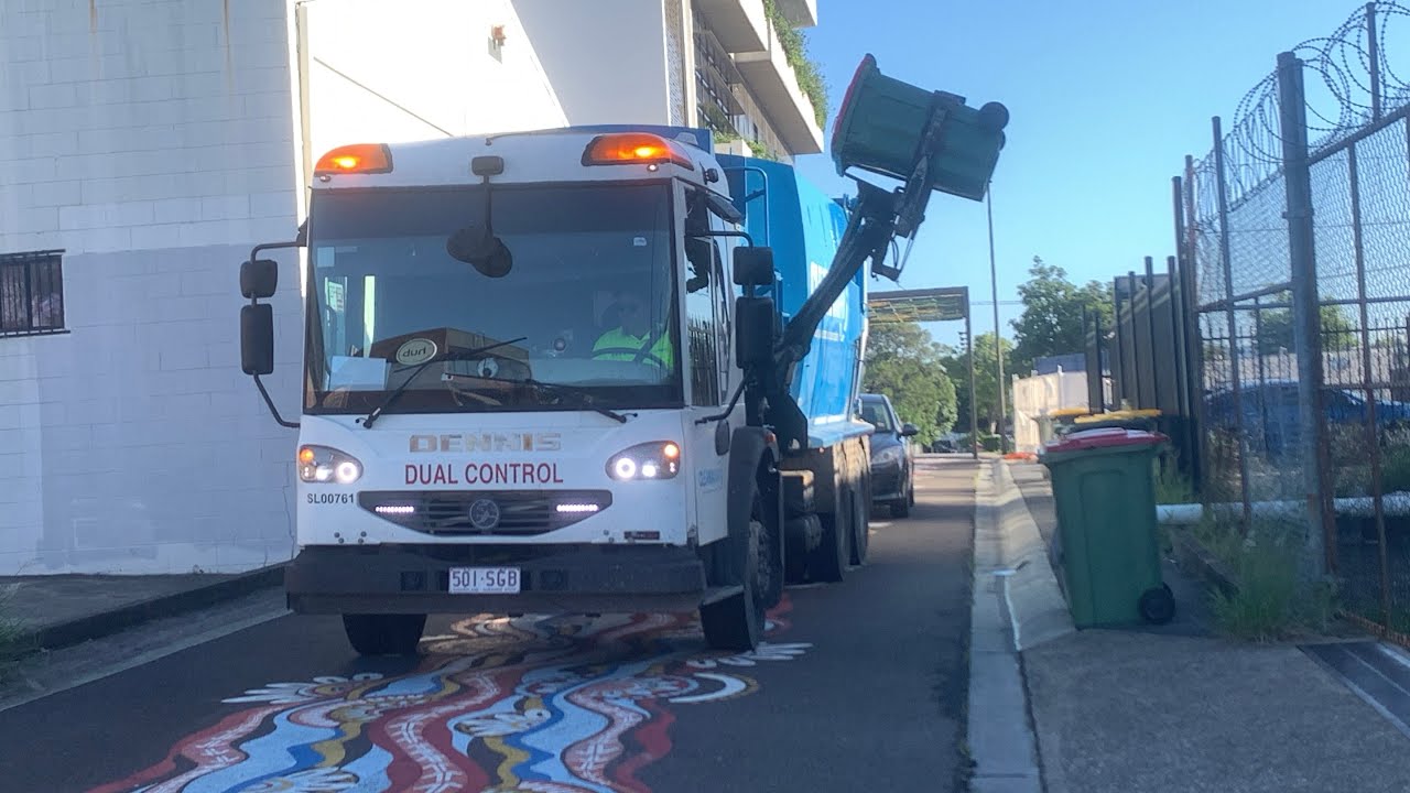 Logan Garbage - 761