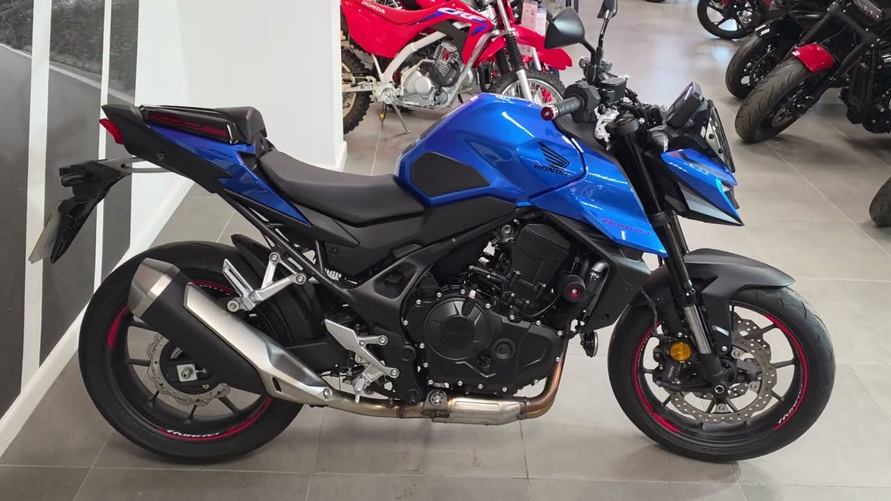 Honda CB750 Hornet 2025