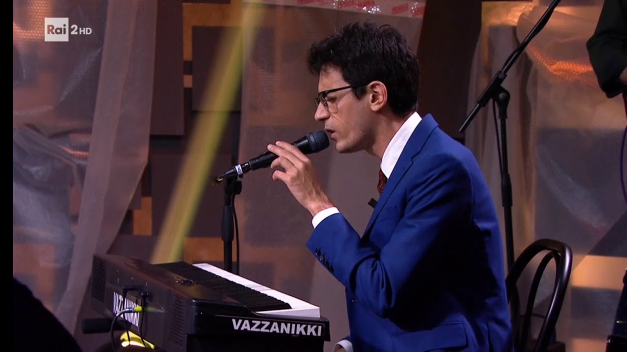The Smiths - Panic | Cover by  i Vazzanikki e Valerio Lundini.