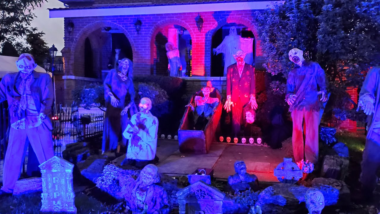 Halloween Haunted House in Montreal 2021 - Maison Hantée à Montréal