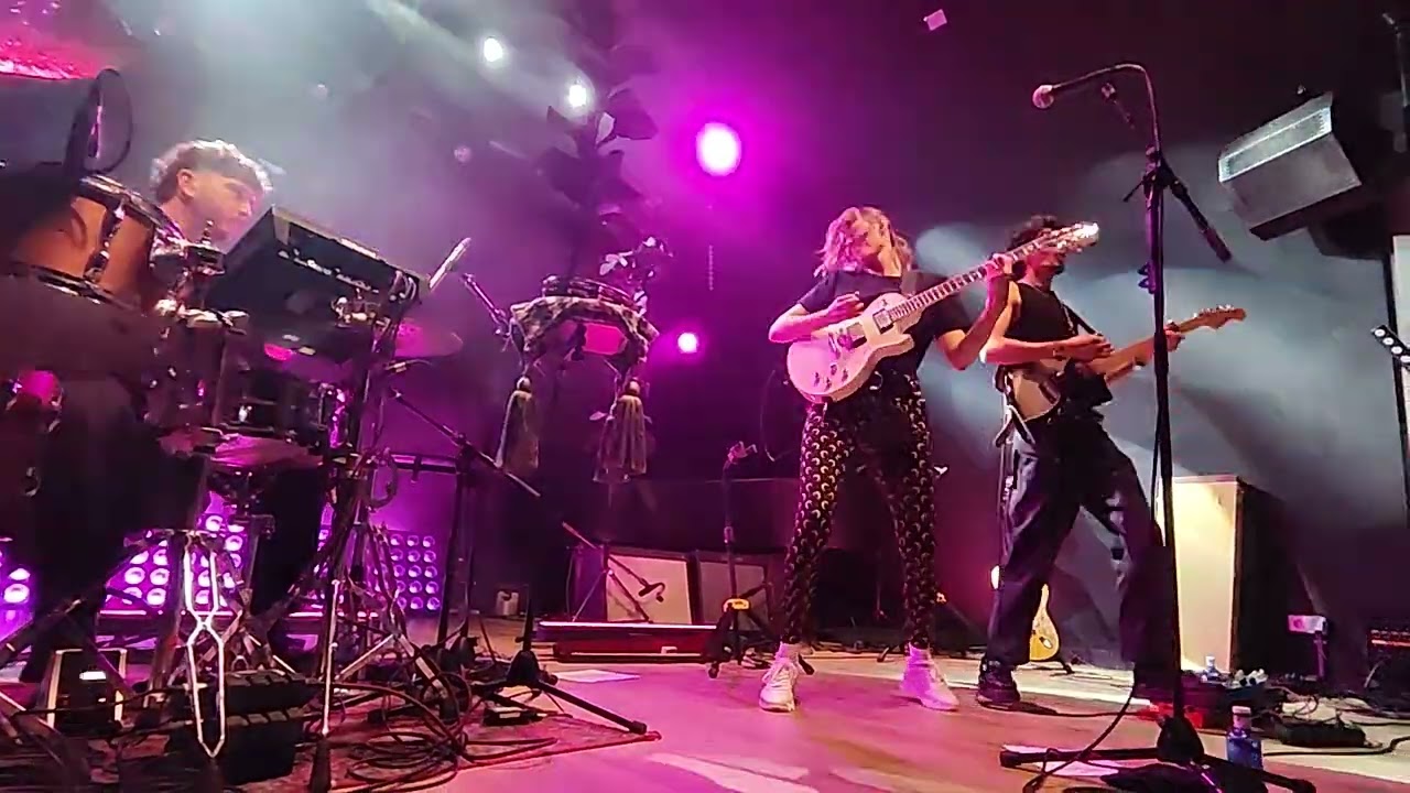 SAINT STACY - CONFUSED. Live in Madrid (14-3-26). Sala Villanos. 