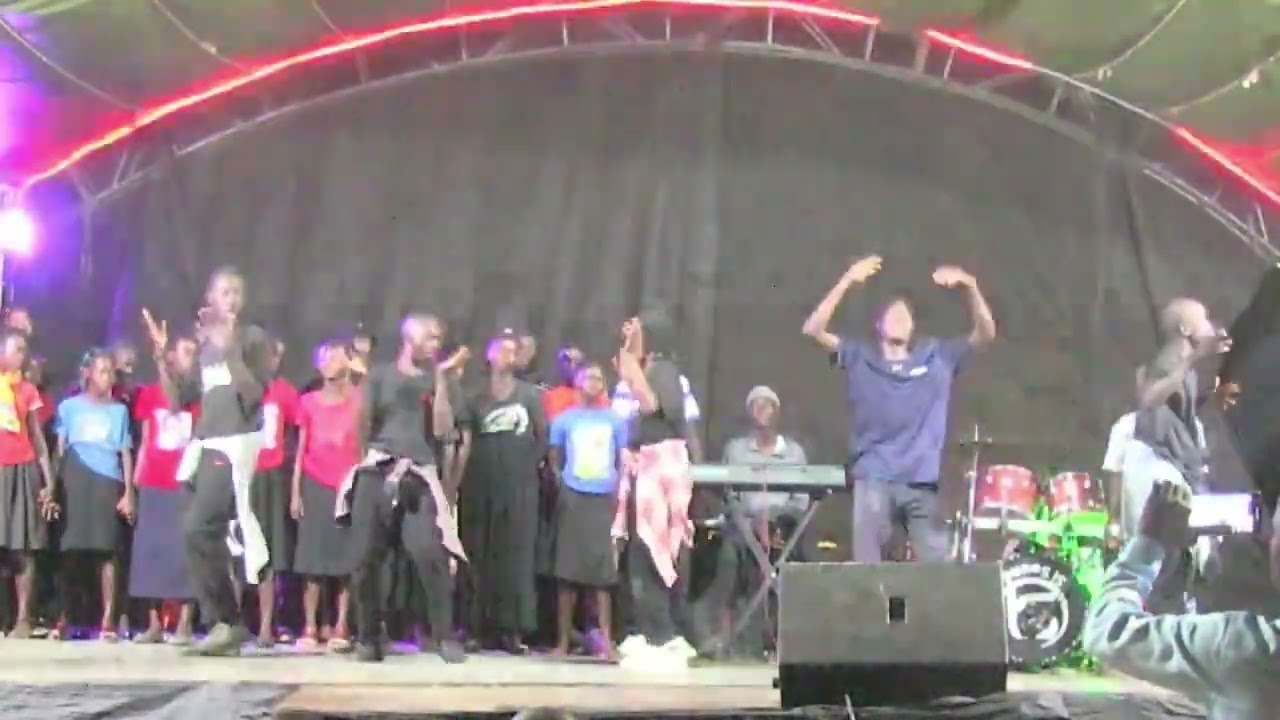 WOW! YOUTH DANCERS BLESSED THE CROWD. 