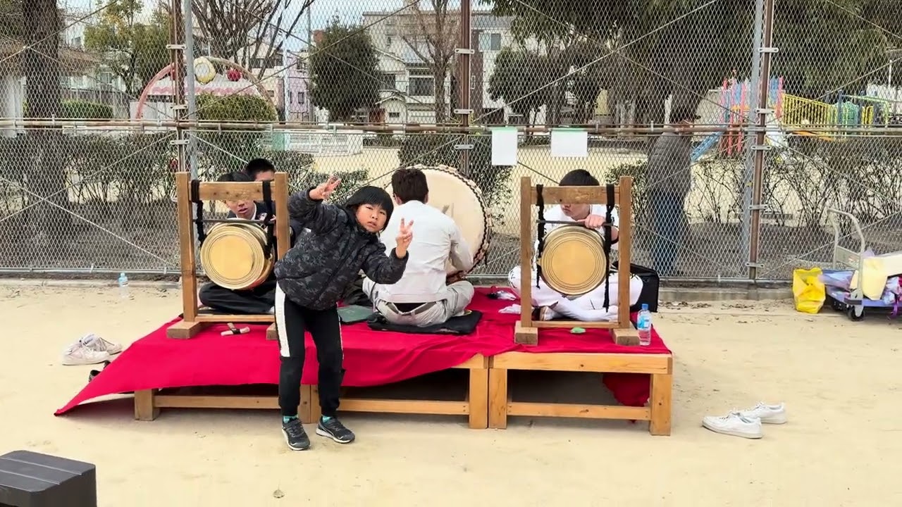 卒業生にだんじり囃子でお祝いの未公開シーン