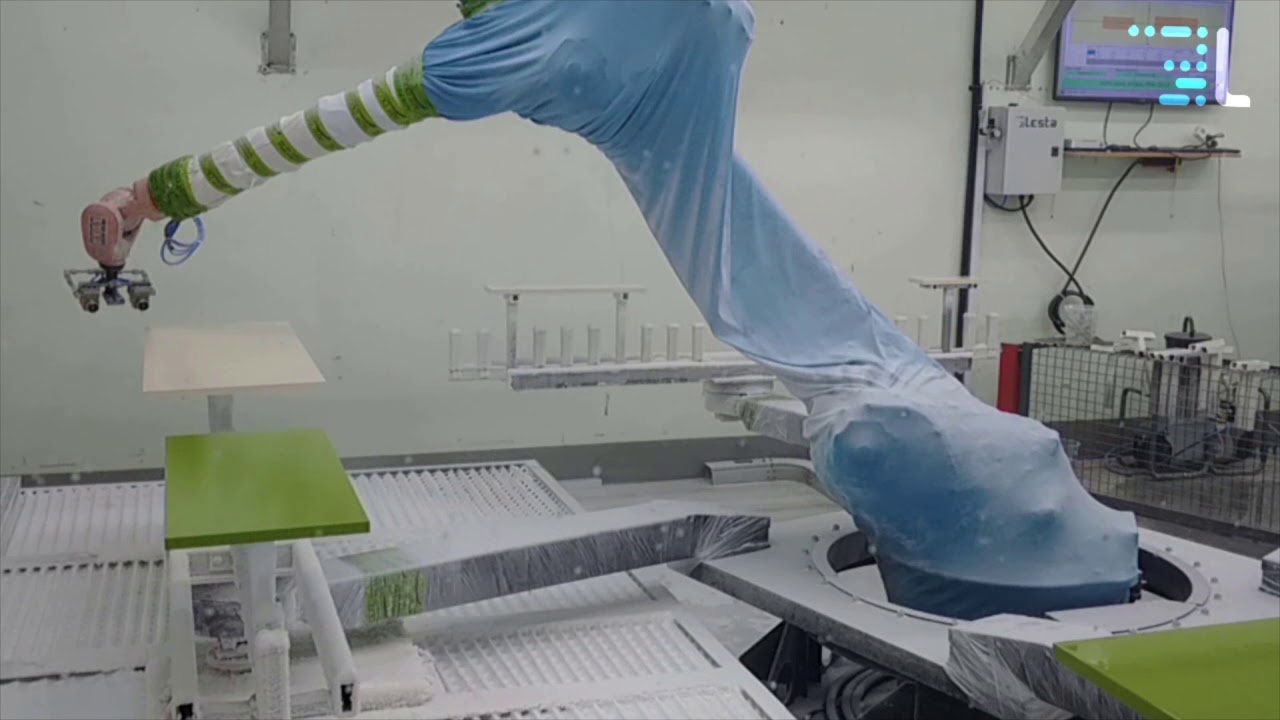 LESTA - Automatic panels painting with Kuka and scanning system
