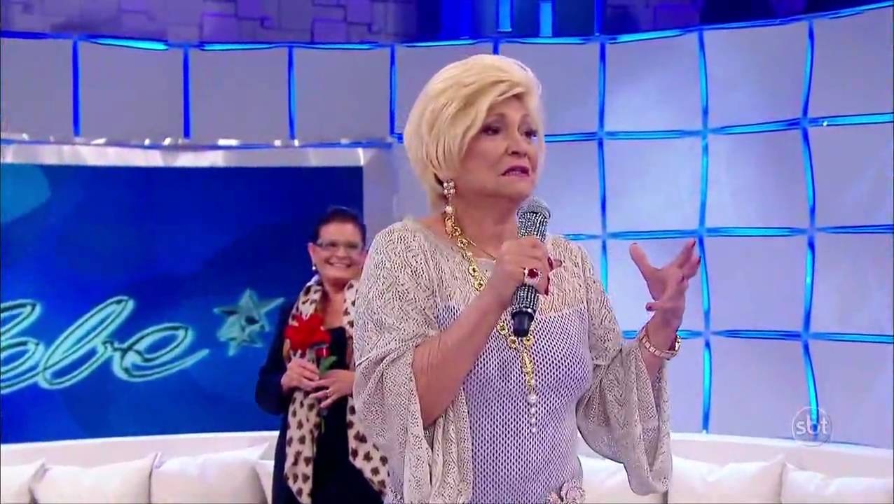 Programa da Hebe (abertura + comentário sobre o goleiro Bruno) - 12/07/2010 - SBT HDTV