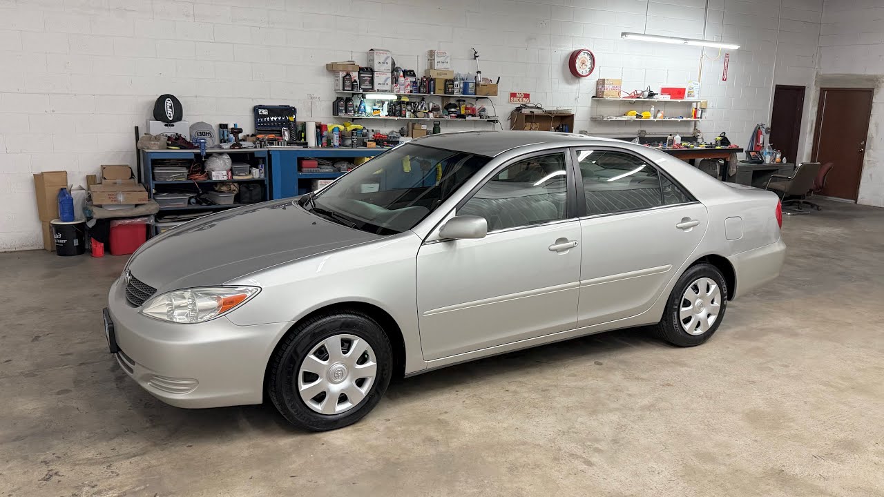 2004 Toyota Camry LE (Tour & Test Drive) 150K Miles