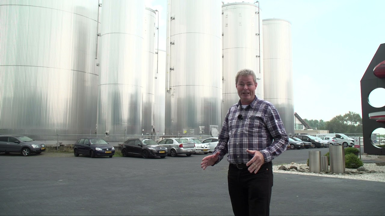 Transporting 28 metre high storage tanks on inland waterways