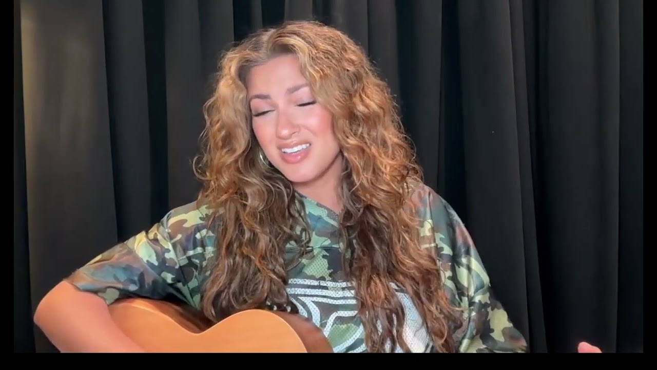 Tori Kelly city dove  from 10 years of unbreakable smile twitch stream 🌃🕊
